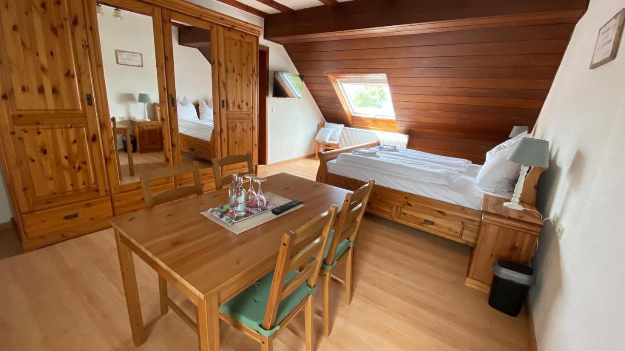 Landhaus Zum Mushof Hotel Wethen Eksteriør billede